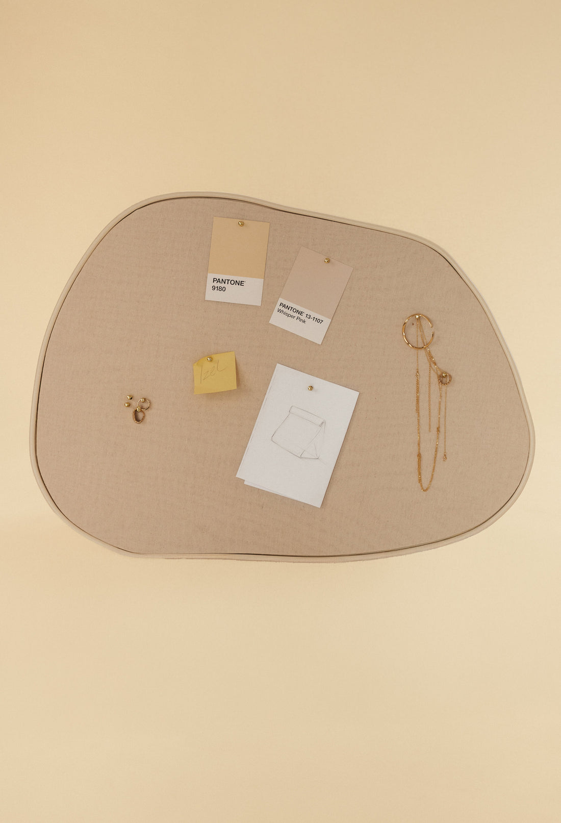 Where to Place a Pinboard (and How to Make It Look Chic)