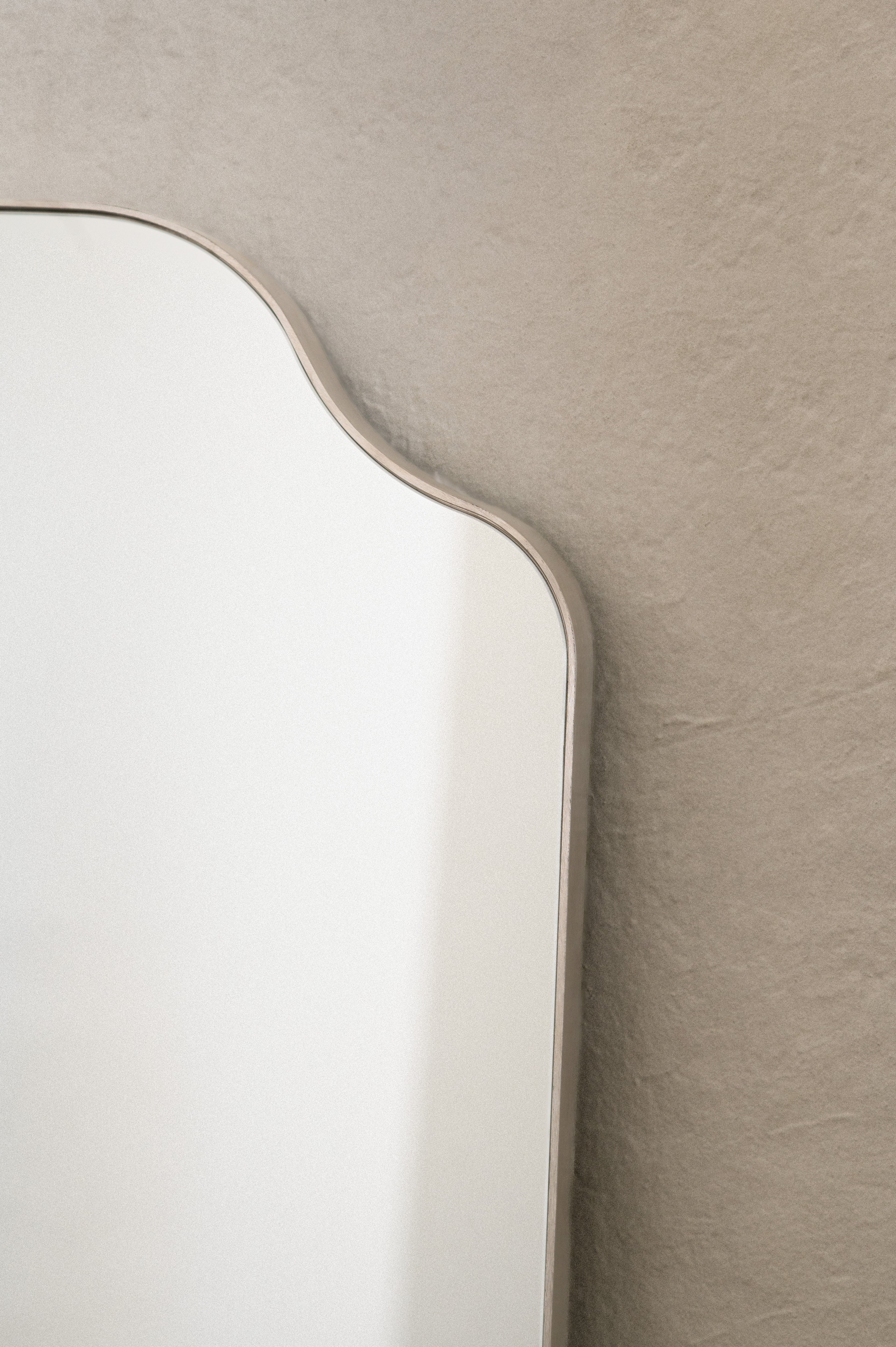 Brody Thin Mirror